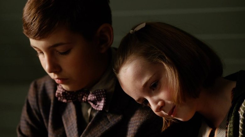 кадр из фильма Pieds nus dans l'aube