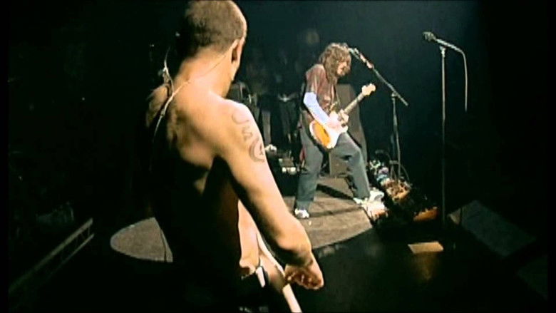 кадр из фильма Red Hot Chili Peppers : Live at La Cigale