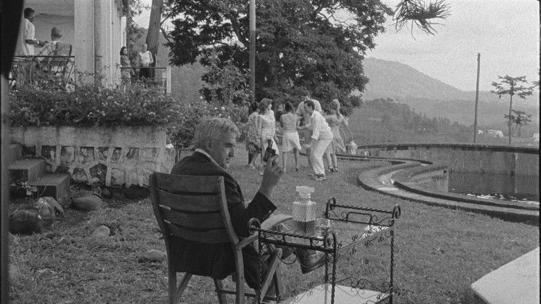 кадр из фильма Табу