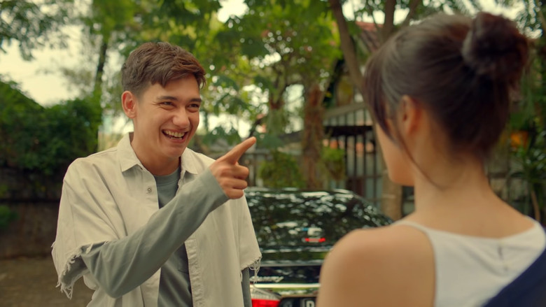 кадр из фильма #TemanTapiMenikah 2