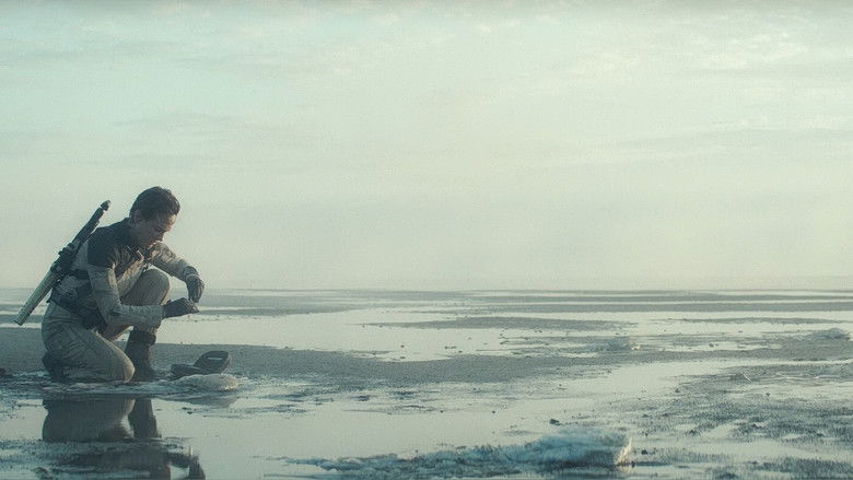 кадр из фильма Чужая Земля