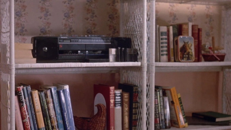 кадр из фильма Маленькая колдунья