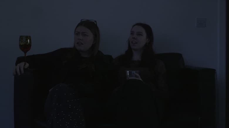 кадр из фильма The Sofa