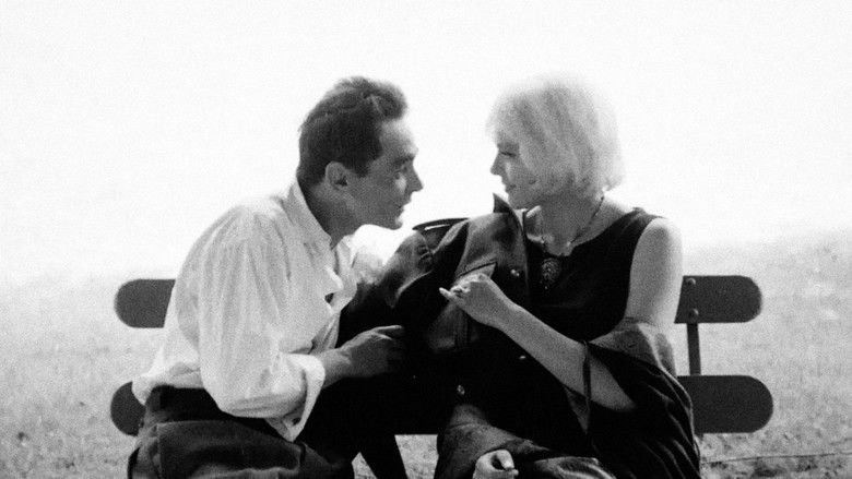 кадр из фильма Клео от 5 до 7