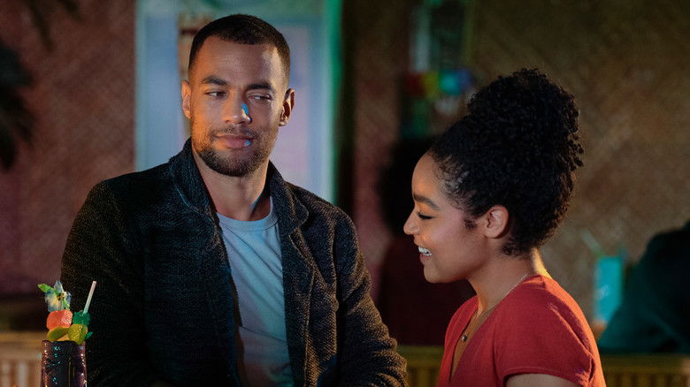 кадр из фильма Ghosting: The Spirit of Christmas