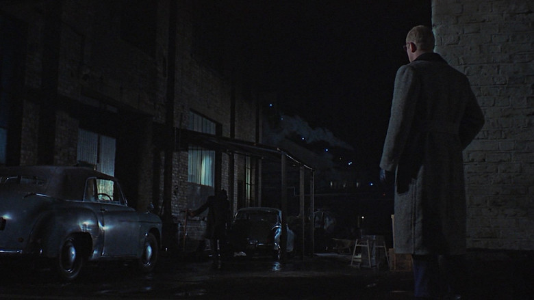 кадр из фильма Дело самоубийцы