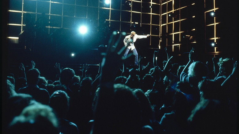 кадр из фильма George Michael: The Faith Tour