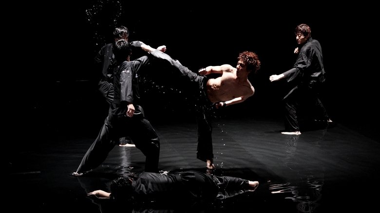 кадр из фильма Пяткой в глаз