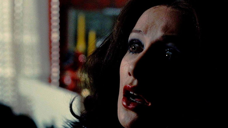 кадр из фильма La proprietà non è più un furto