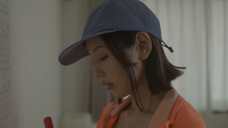 кадр из фильма 甘い唇 いけない離婚妻