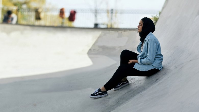 кадр из фильма Хала