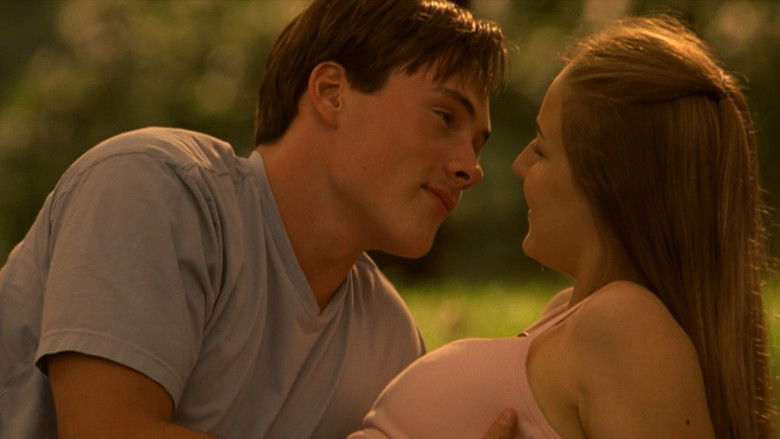 кадр из фильма Here on Earth