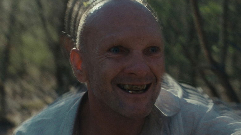 кадр из фильма Глиняный дом