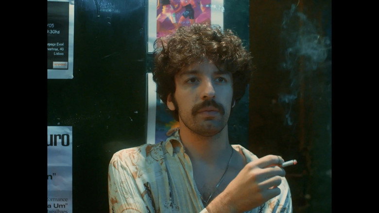 кадр из фильма Kiss and Be Friends