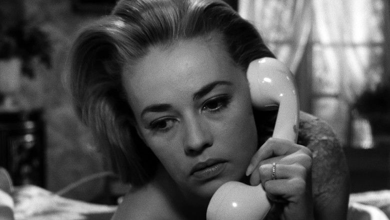 кадр из фильма Спиной к стене