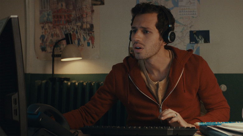 кадр из фильма Он и она