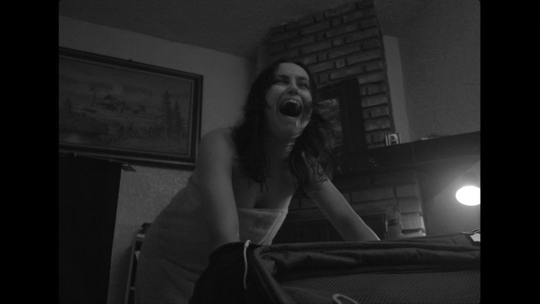 кадр из фильма Aquí hay FANTASMAS