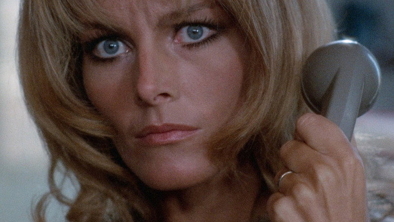 кадр из фильма Кто видел ее смерть?