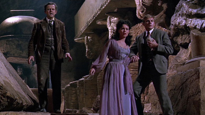 кадр из фильма Город в море