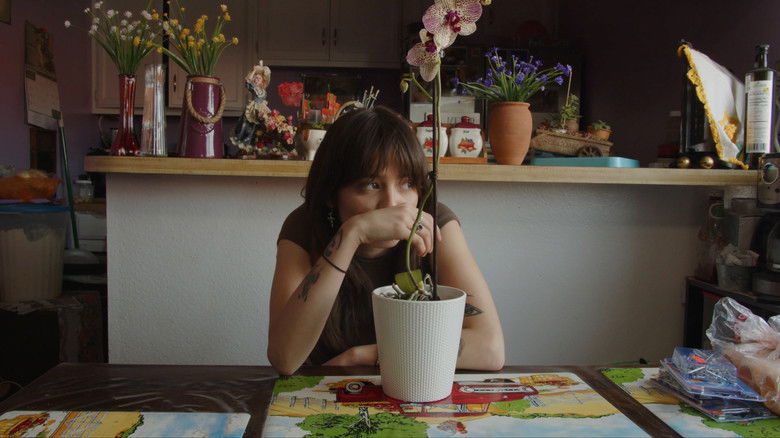 кадр из фильма Flower Eater