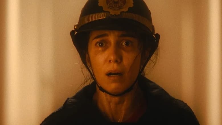 кадр из фильма Объятия матери