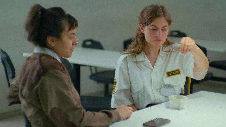 кадр из фильма Un movimiento extraño