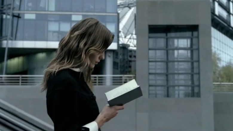 кадр из фильма Thunder Perfect Mind