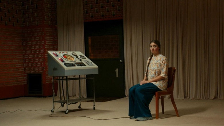 кадр из фильма Светлое будущее