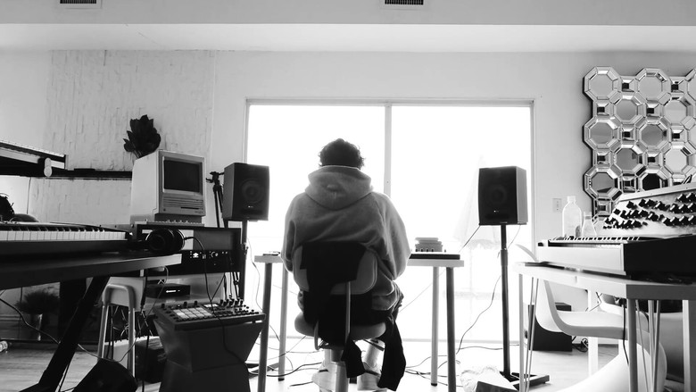 кадр из фильма The Longest Summer in America