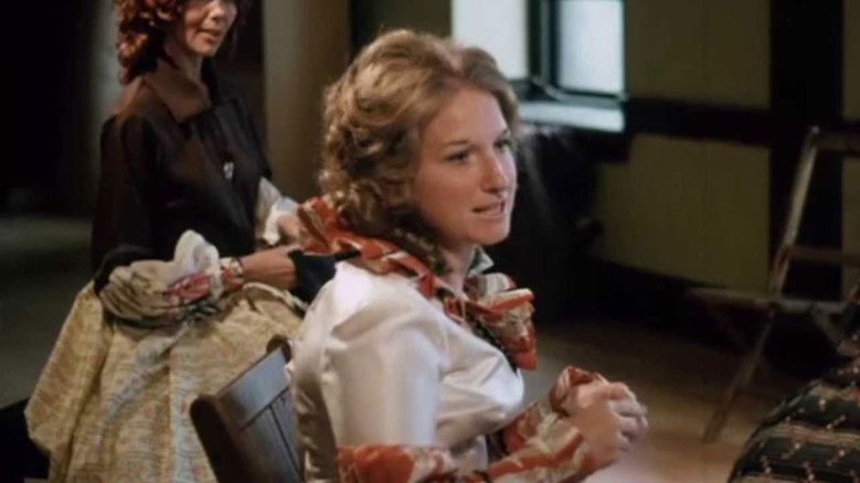 кадр из фильма House of Seven Belles