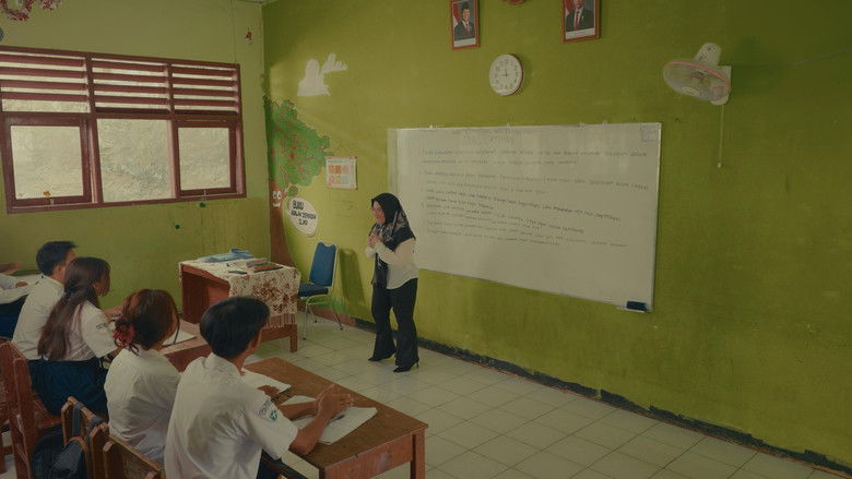 кадр из фильма Antara Dua Panggilan