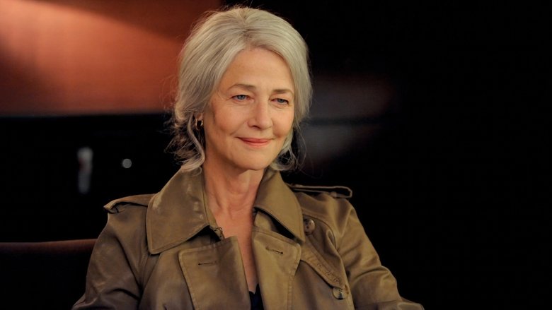 кадр из фильма Молода и прекрасна