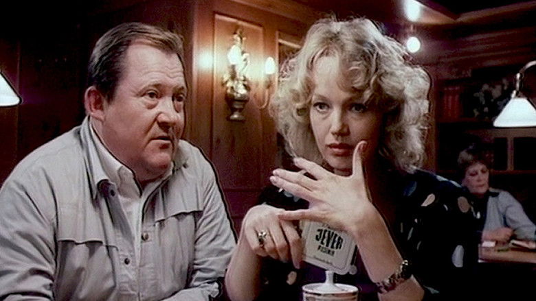 кадр из фильма Не будите спящую собаку