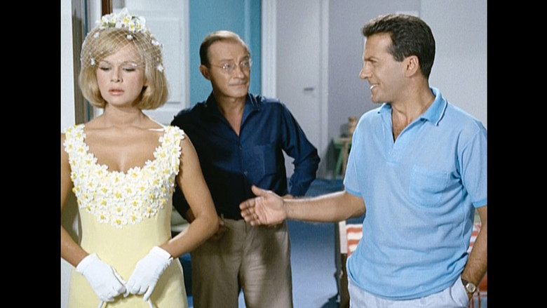 кадр из фильма Το Δόλωμα