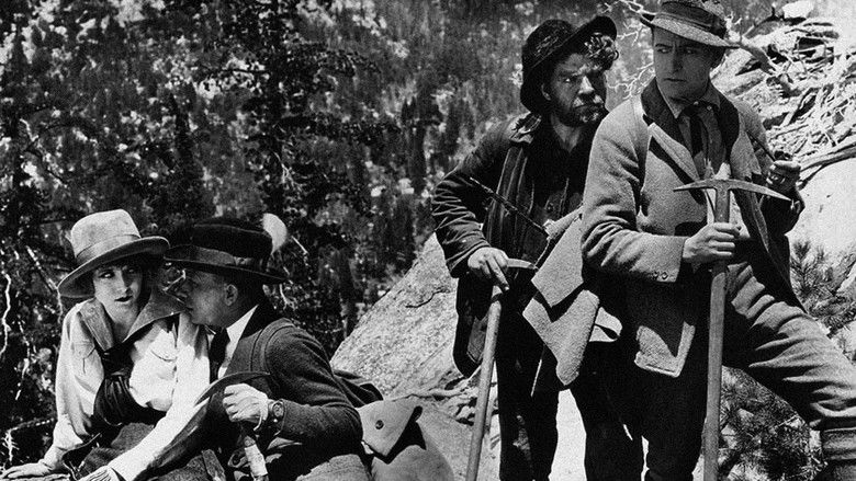 кадр из фильма Blind Husbands