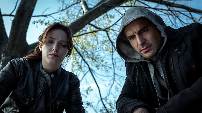 кадр из фильма Слуги войны