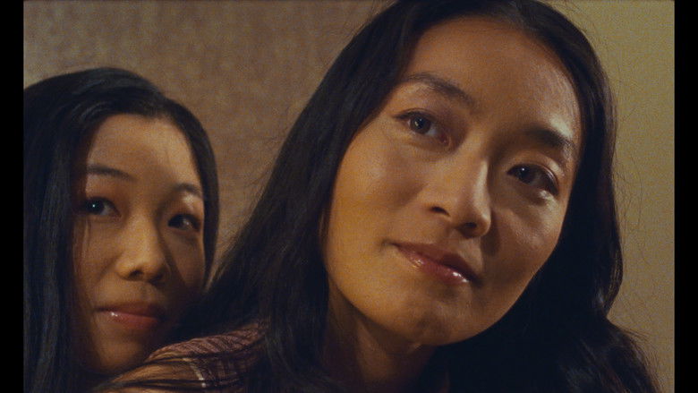 кадр из фильма 月亮总在照顾大地