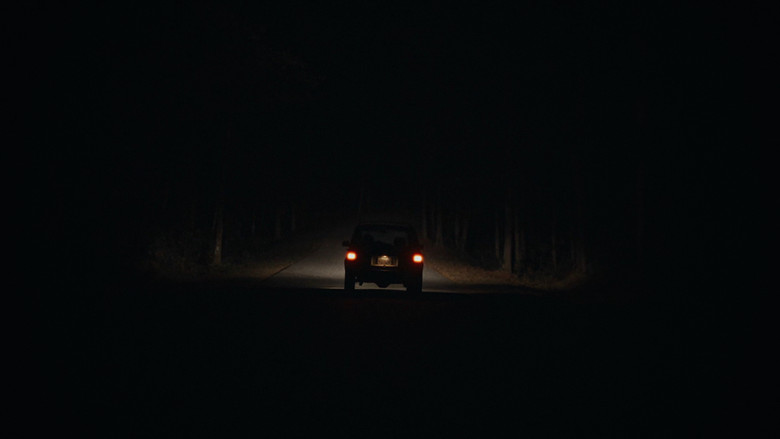 кадр из фильма It Ends