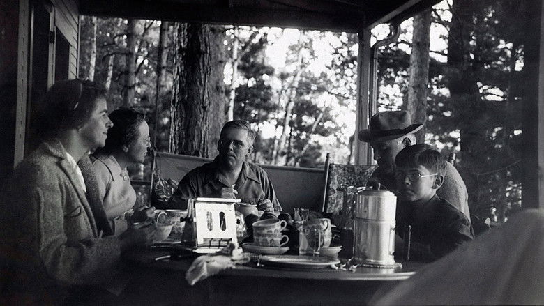 кадр из фильма Defying the Nazis: The Sharps' War