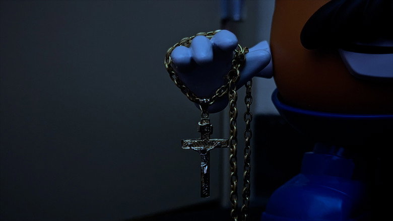 кадр из фильма Night of the Living Potato Head