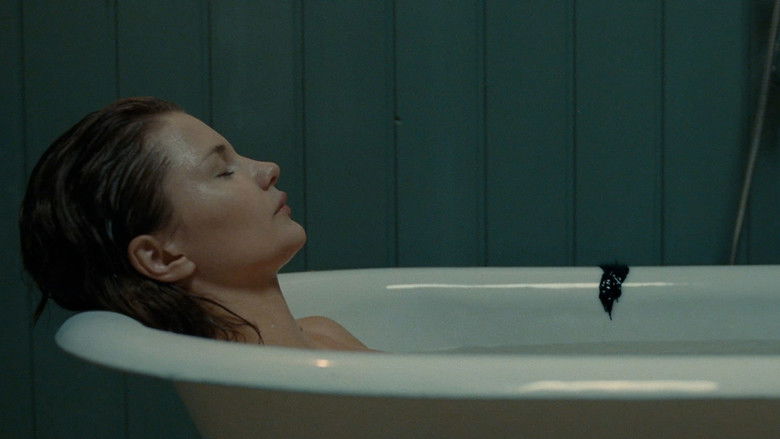 кадр из фильма Озеро смерти