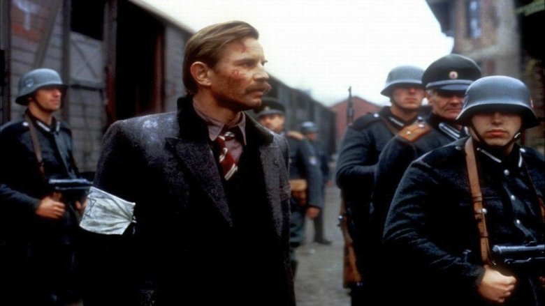 кадр из фильма От имени всех родных