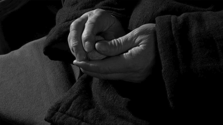 кадр из фильма Outside the Nut