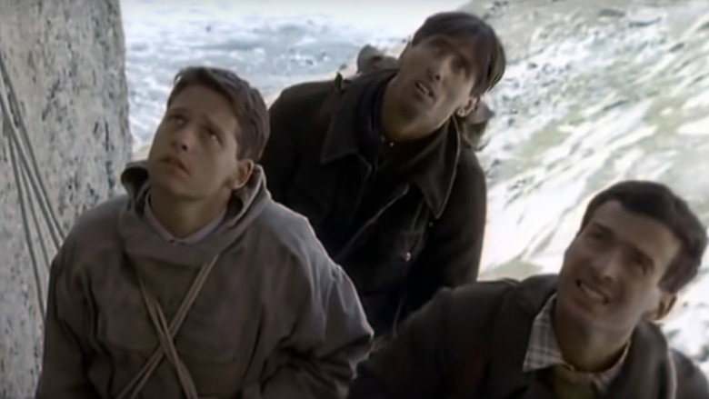 кадр из фильма Premier de cordée : la grande crevasse