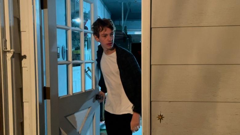 кадр из фильма Guy on the Outside