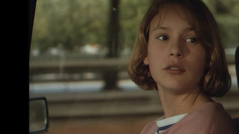 кадр из фильма Papa est parti, maman aussi