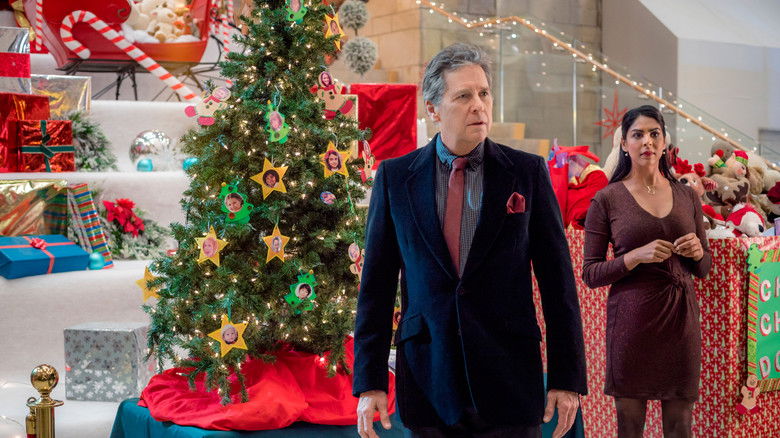 кадр из фильма Волшебные ёлочные игрушки