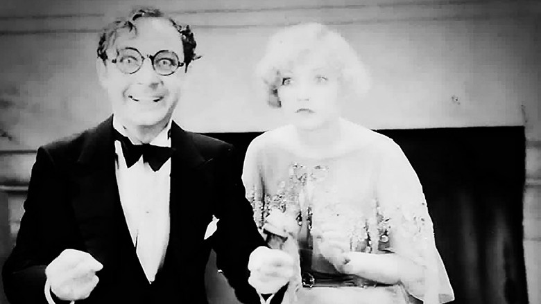 кадр из фильма Not So Dumb