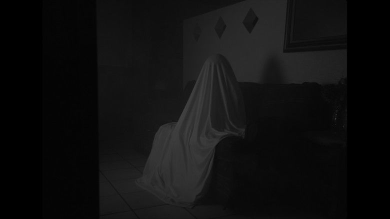 кадр из фильма Aquí hay FANTASMAS