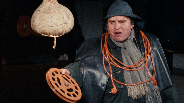 кадр из фильма Tunguska – Die Kisten sind da